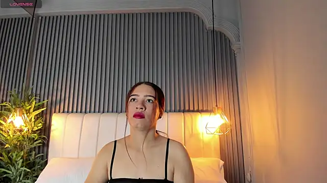 SaraRiley online show from November 10, 2025, 11:04 pm