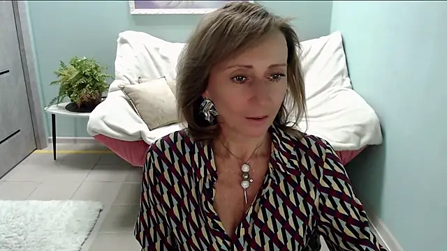 HornyMilf 777 online show from March 11, 2025, 11:44 am