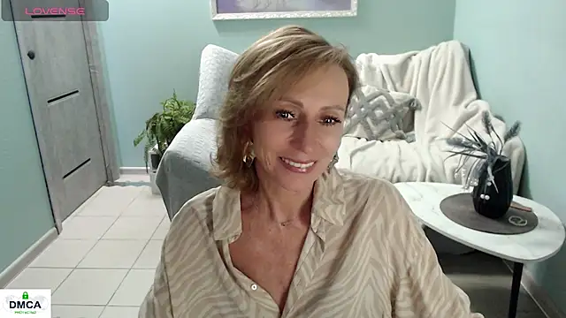 Snapshot of HornyMilf_777 chatting on July 4, 2026, 6:41 am HornyMilf 777 online show from July 4, 2026, 6:41 am
