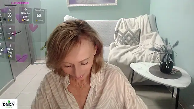 Snapshot of HornyMilf_777 chatting on July 13, 2026, 6:27 am HornyMilf 777 online show from July 13, 2026, 6:27 am