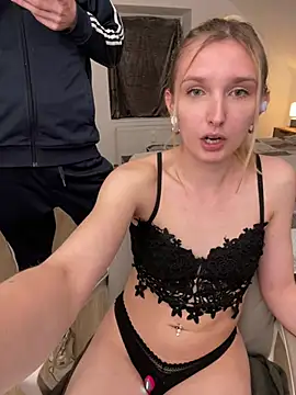 Snapshot of AnnyBelle_ chatting on March 22, 2026, 5:16 pm AnnyBelle online show from March 22, 2026, 5:16 pm