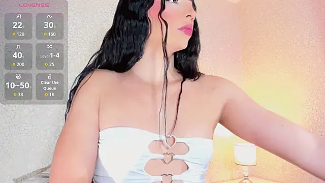 Snapshot of andrea_alvarz chatting on July 28, 2026, 4:52 am andrea alvarz online show from July 28, 2026, 4:52 am