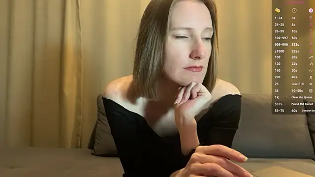 MonikaBos online show from December 7, 2024, 10:39 pm