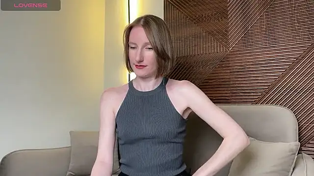 Snapshot of MonikaBos chatting on July 10, 2026, 9:28 pm MonikaBos online show from July 10, 2026, 9:28 pm