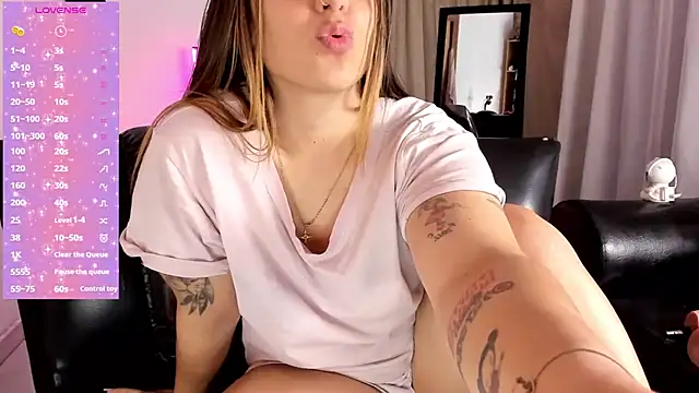 Snapshot of Natasha_Wilde_ chatting on July 21, 2026, 11:40 pm Natasha Wilde online show from July 21, 2026, 11:40 pm