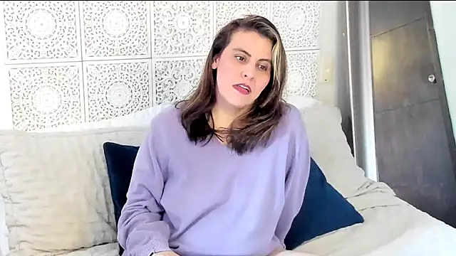 Snapshot of V_monse chatting on January 21, 2025, 9:36 pm V monse online show from January 21, 2025, 9:36 pm