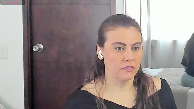 Snapshot of V_monse chatting on July 5, 2026, 4:36 pm V monse online show from July 5, 2026, 4:36 pm