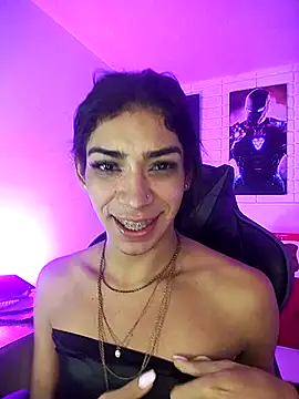 Snapshot of Alahia_Rodriguez chatting on February 22, 2025, 6:19 pm Alahia Rodriguez online show from February 22, 2025, 6:19 pm