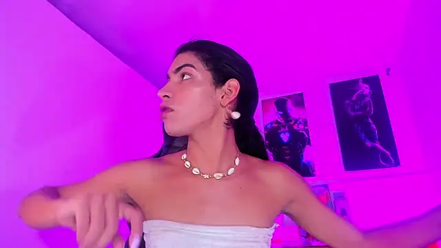 Snapshot of Alahia_Rodriguez chatting on February 28, 2025, 7:56 pm Alahia Rodriguez online show from February 28, 2025, 7:56 pm