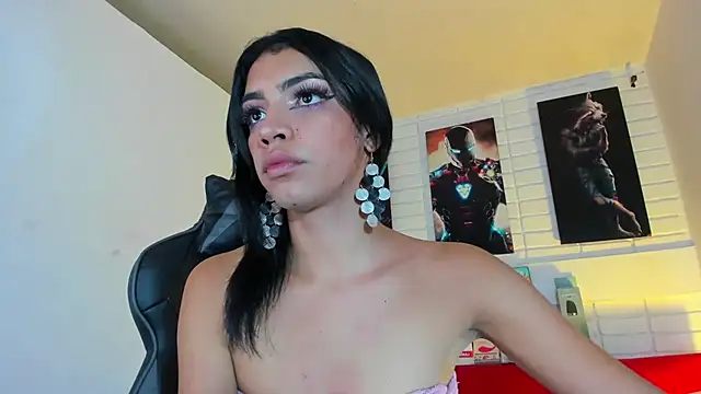 Snapshot of Alahia_Rodriguez chatting on March 14, 2025, 2:20 am Alahia Rodriguez online show from March 14, 2025, 2:20 am