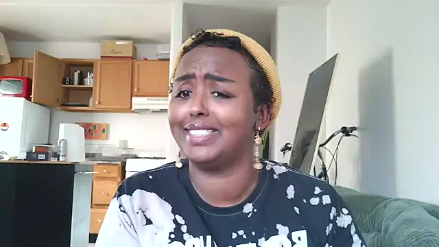 Snapshot of SiminFox chatting on January 12, 2026, 7:19 pm SiminFox online show from January 12, 2026, 7:19 pm