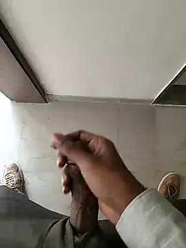 samlord261 online show from December 10, 2024, 7:16 am