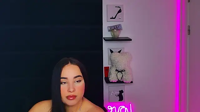 Snapshot of MissAmeliaa chatting on April 28, 2026, 11:26 am MissAmeliaa online show from April 28, 2026, 11:26 am