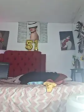 Snapshot of evelin_hott chatting on March 12, 2025, 10:05 am evelin hott online show from March 12, 2025, 10:05 am