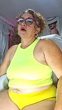 Snapshot of evelin_hott chatting on October 30, 2025, 2:02 am evelin hott online show from October 30, 2025, 2:02 am