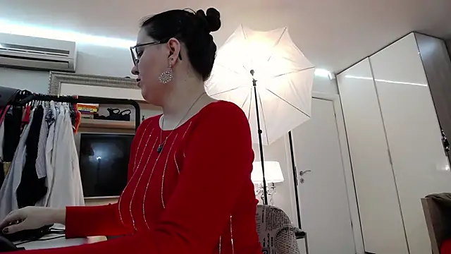 ILoveToFeelU online show from March 20, 2025, 12:30 am