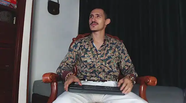 HomeAloneK online show from February 9, 2025, 7:52 pm