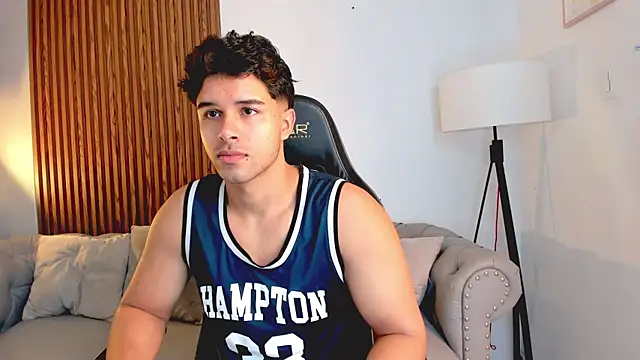 liam collins21 online show from November 8, 2025, 11:54 am