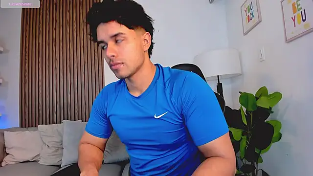 liam collins21 online show from November 11, 2025, 11:54 am