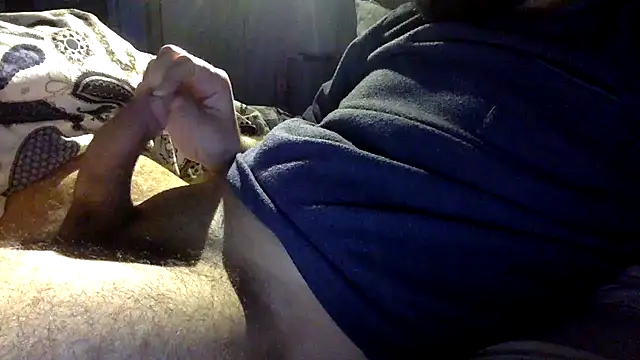 Snapshot of enty-y chatting on March 2, 2025, 12:32 pm enty-y online show from March 2, 2025, 12:32 pm