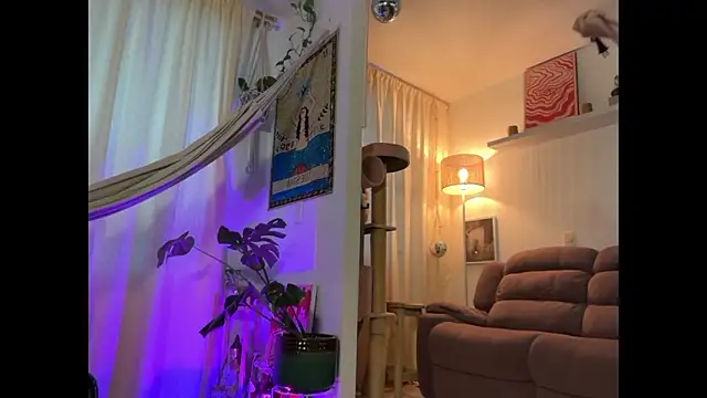 Snapshot of antonella_maitt1 chatting on June 6, 2026, 6:01 pm antonella maitt1 online show from June 6, 2026, 6:01 pm