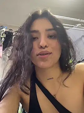 Snapshot of ananya_sex1 chatting on March 2, 2025, 11:18 am ananya sex1 online show from March 2, 2025, 11:18 am