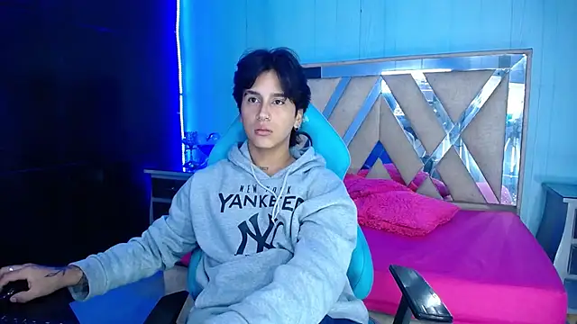 alex 477 online show from January 12, 2026, 11:37 am