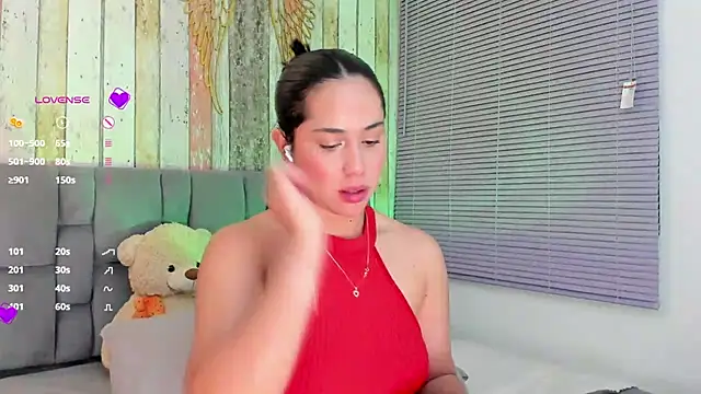 Gigi-bom online show from January 29, 2025, 3:33 am