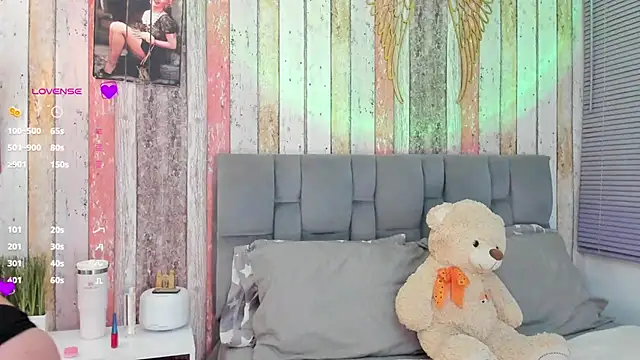 Gigi-bom online show from February 3, 2025, 12:04 am