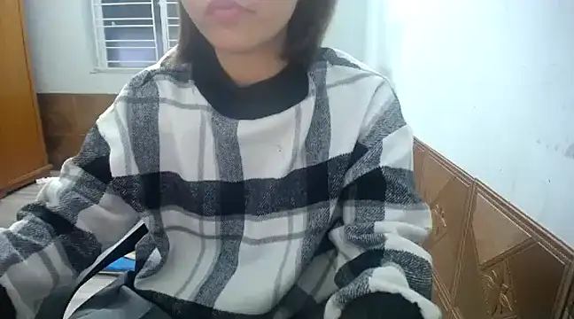 Michiko1 online show from February 26, 2025, 10:47 am