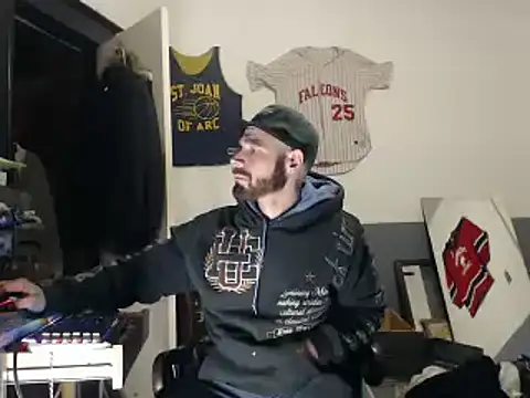 sledge901 online show from February 16, 2025, 9:38 pm