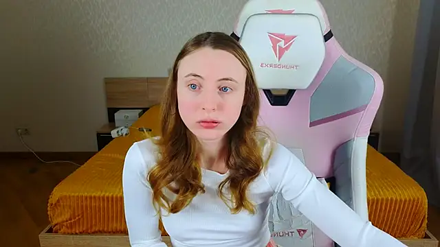 Cowell Adelina online show from December 15, 2025, 9:24 am