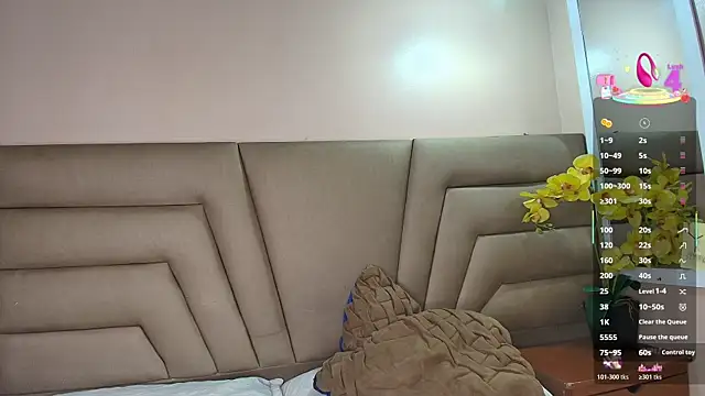 Feniix   online show from October 28, 2025, 5:00 am