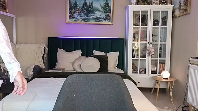 Snapshot of JoanneGG chatting on February 18, 2025, 8:38 am JoanneGG online show from February 18, 2025, 8:38 am