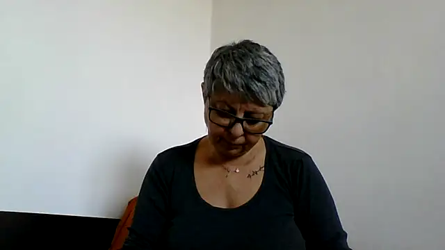 roseblak42 online show from March 14, 2026, 11:37 am