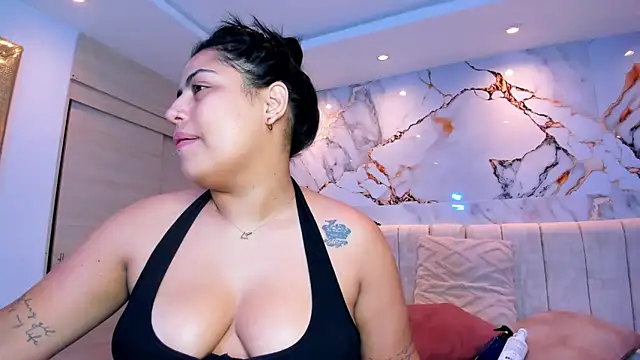 kiana cream online show from June 17, 2026, 11:34 am