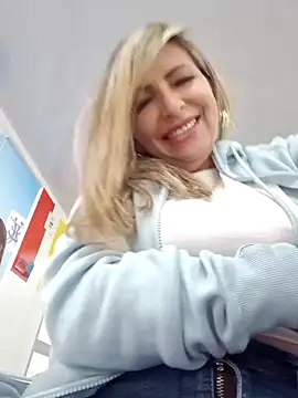  Abril-Office1 online show from February 22, 2025, 1:46 pm