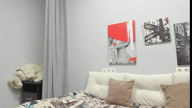 Tiny JuJu online show from February 10, 2026, 1:10 am