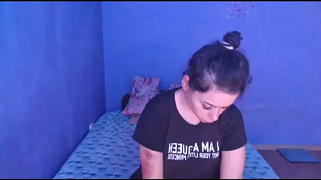 LovelyJulliette online show from March 7, 2025, 10:35 am