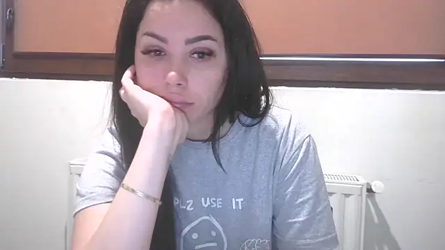 Snapshot of LovelyJulliette chatting on May 2, 2026, 3:50 pm LovelyJulliette online show from May 2, 2026, 3:50 pm