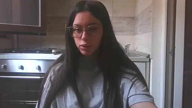 Snapshot of LovelyJulliette chatting on May 11, 2026, 10:43 am LovelyJulliette online show from May 11, 2026, 10:43 am