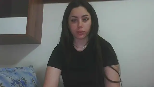 Snapshot of LovelyJulliette chatting on May 12, 2026, 3:53 pm LovelyJulliette online show from May 12, 2026, 3:53 pm