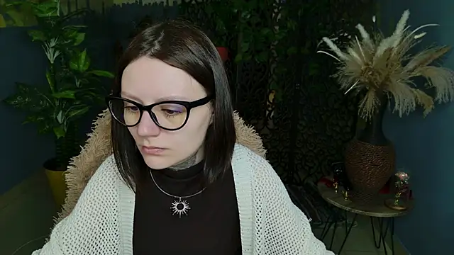 Snapshot of VeliraBraitberg chatting on May 17, 2026, 8:23 am VeliraBraitberg online show from May 17, 2026, 8:23 am