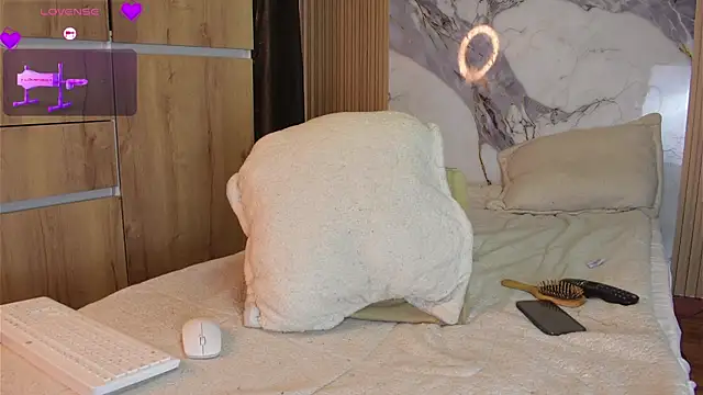 Jess Goddess online show from April 30, 2026, 6:14 pm