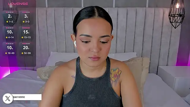 lea gray online show from October 27, 2025, 6:23 pm