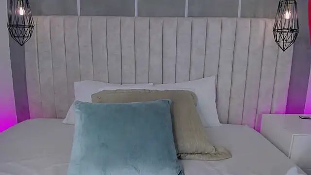 lea gray online show from March 11, 2026, 6:58 pm