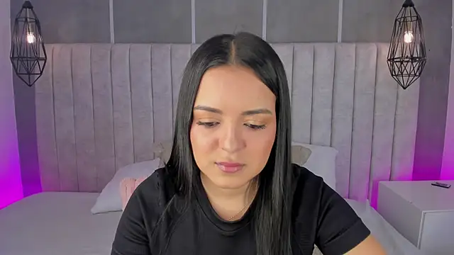lea gray online show from April 23, 2026, 6:54 pm