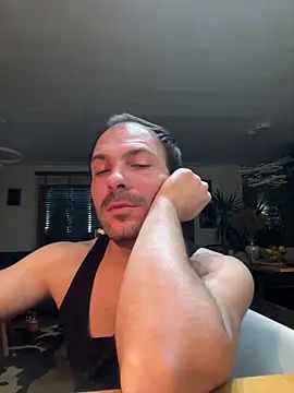 Adventurehotman online show from December 19, 2024, 12:34 am