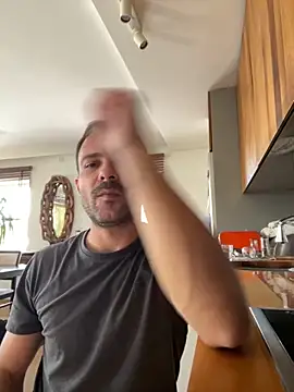 Adventurehotman online show from September 10, 2025, 12:27 pm