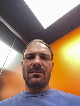 Adventurehotman online show from September 21, 2025, 5:36 pm